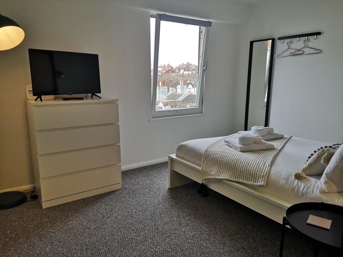 Eastcliff Escape Folkestone Apartment ภายนอก รูปภาพ