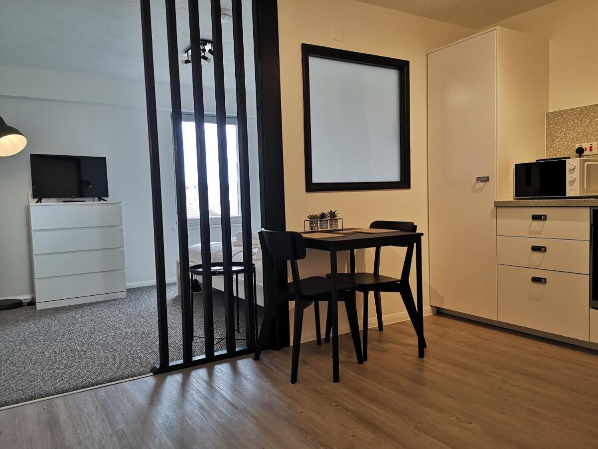Eastcliff Escape Folkestone Apartment ภายนอก รูปภาพ