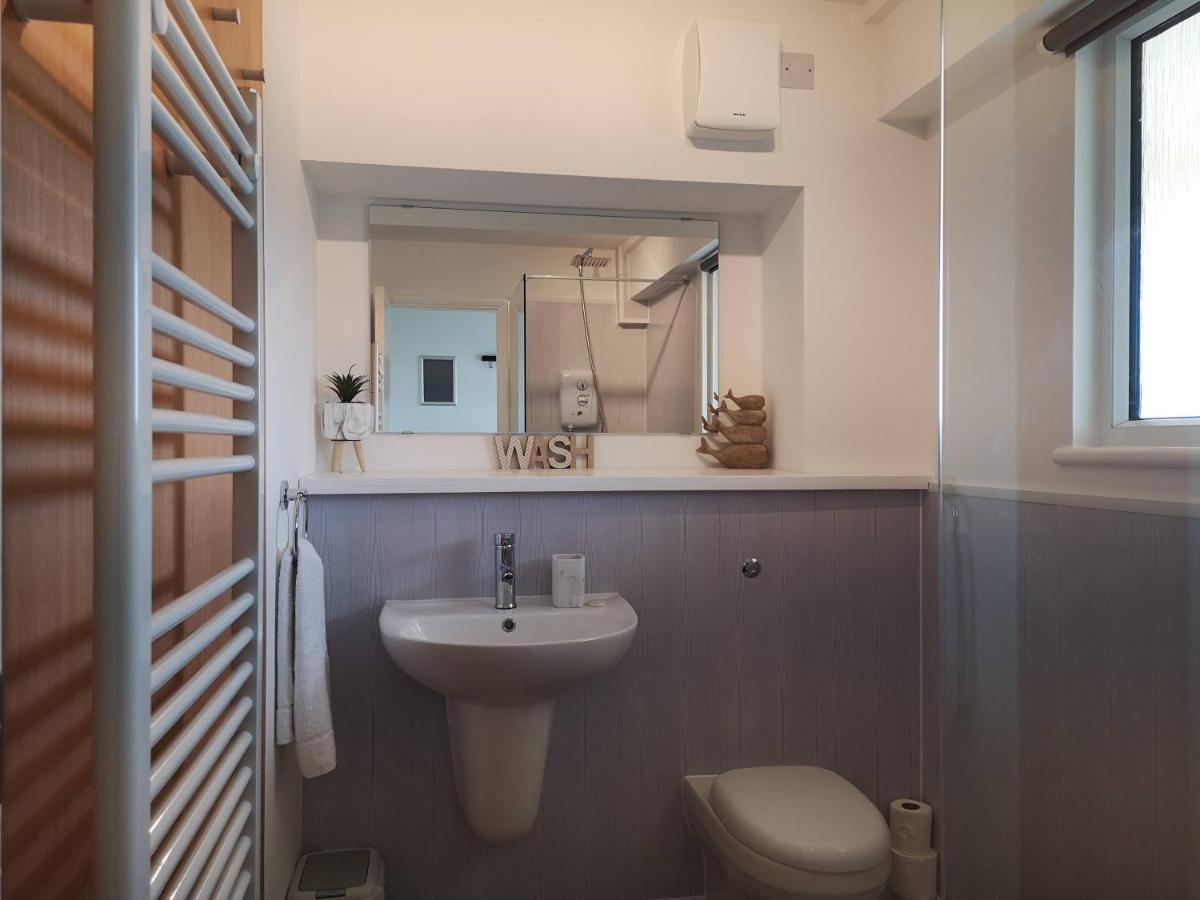 Eastcliff Escape Folkestone Apartment ภายนอก รูปภาพ