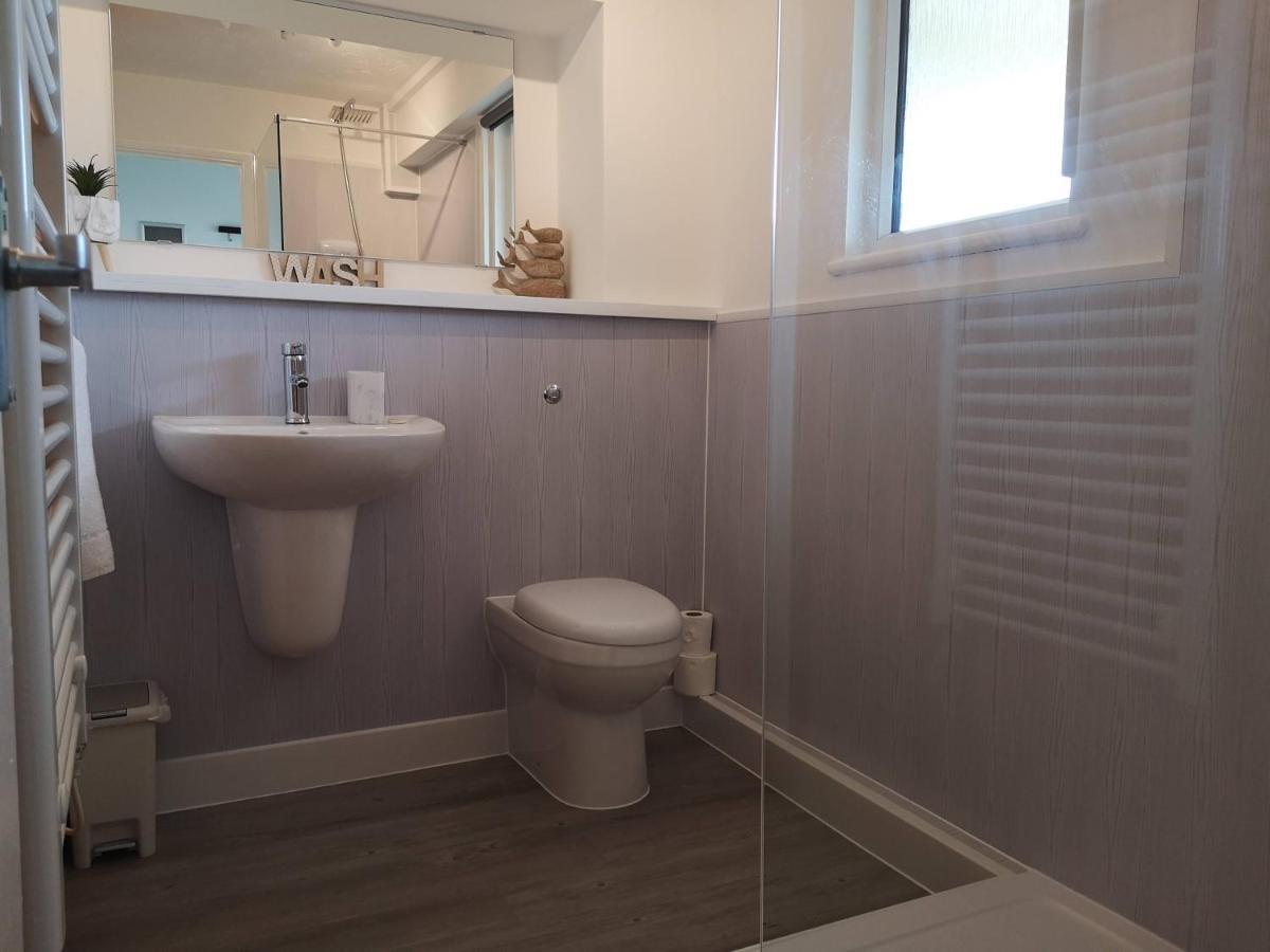Eastcliff Escape Folkestone Apartment ภายนอก รูปภาพ